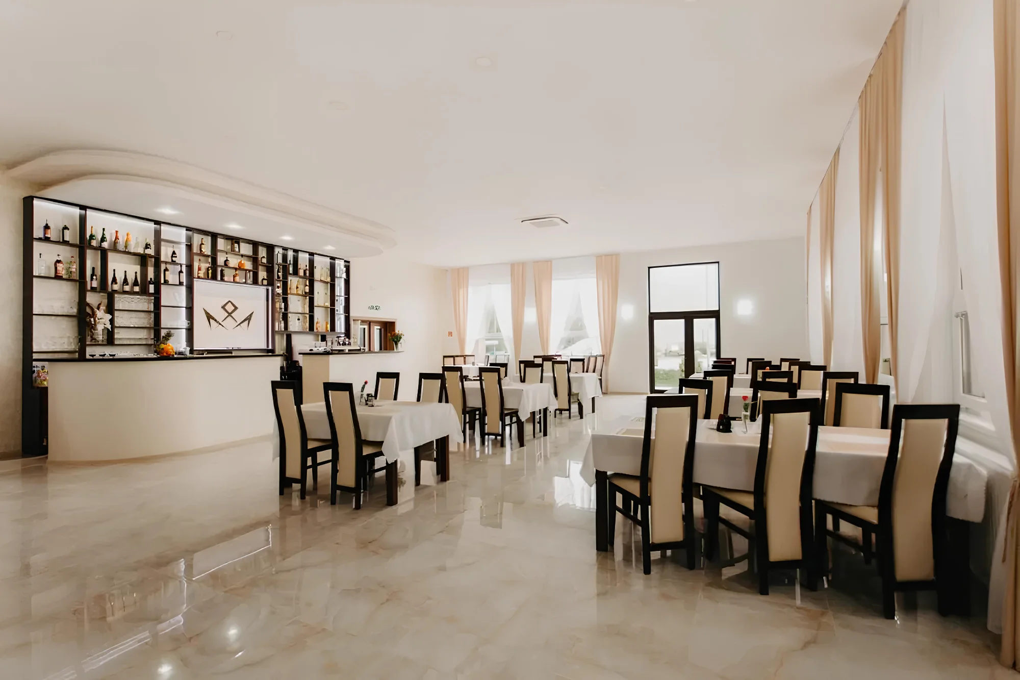 Reštaurácia Royal M